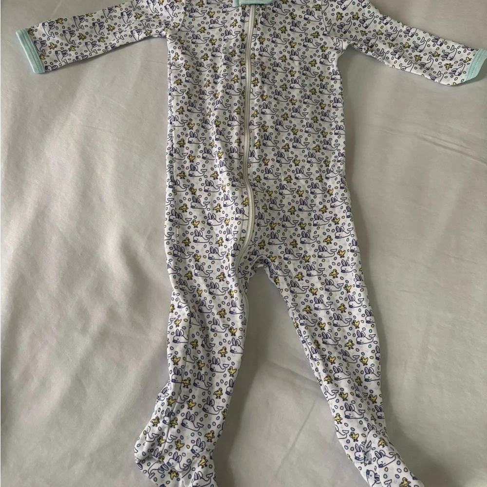 Vineyard Vines Easter one piece‎
